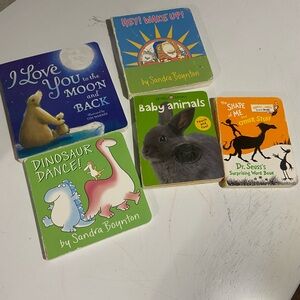 Lot of board books ! Toddler books